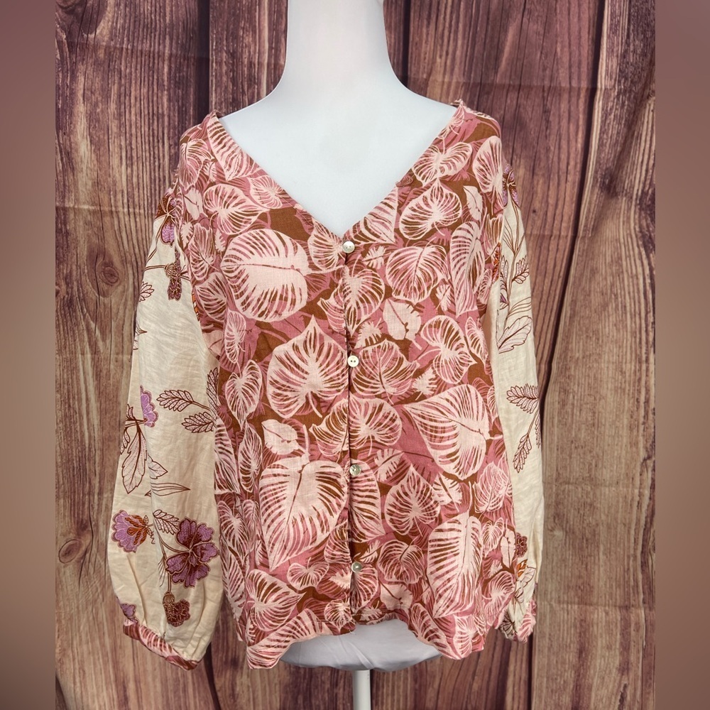 Tahari 100% Linen pink floral print button down shirt blouse women’s size S